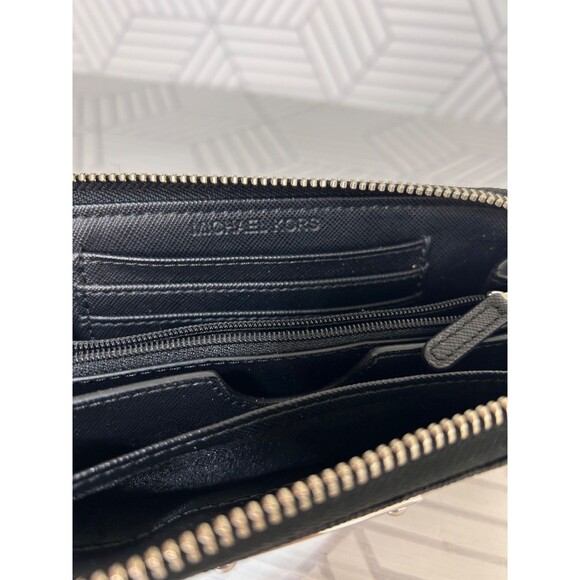 MICHAEL KORS Jet Set Black Monogram Wristlet  Wallet EUC - Picture 5 of 12
